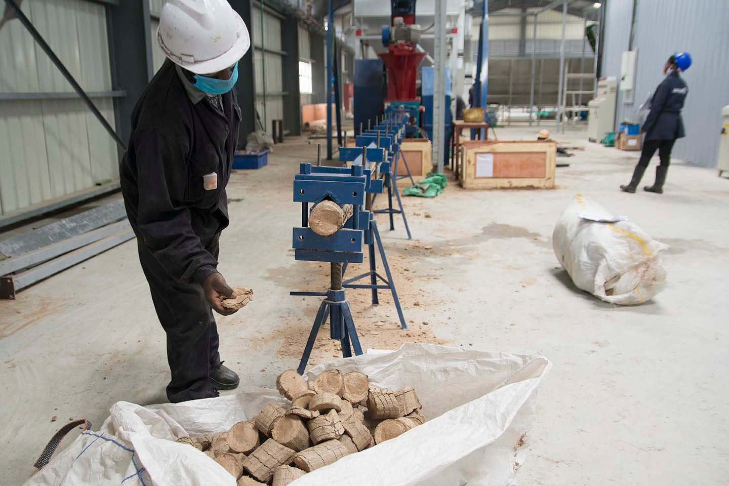 Briquettes_001.jpg