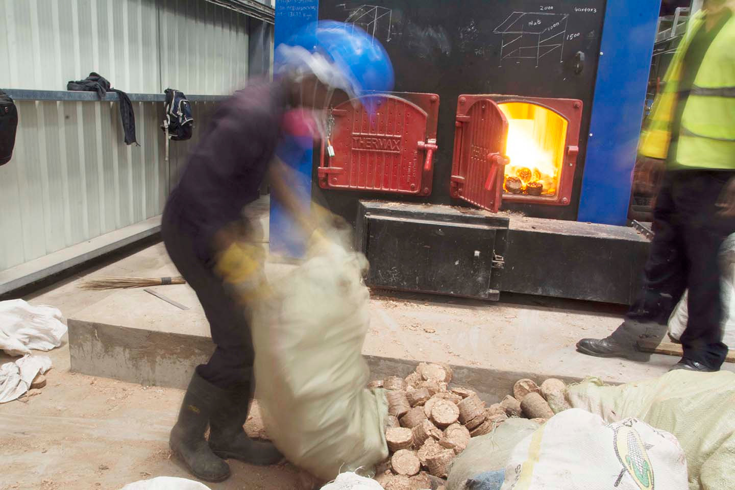 Briquettes_009_Solution.jpg